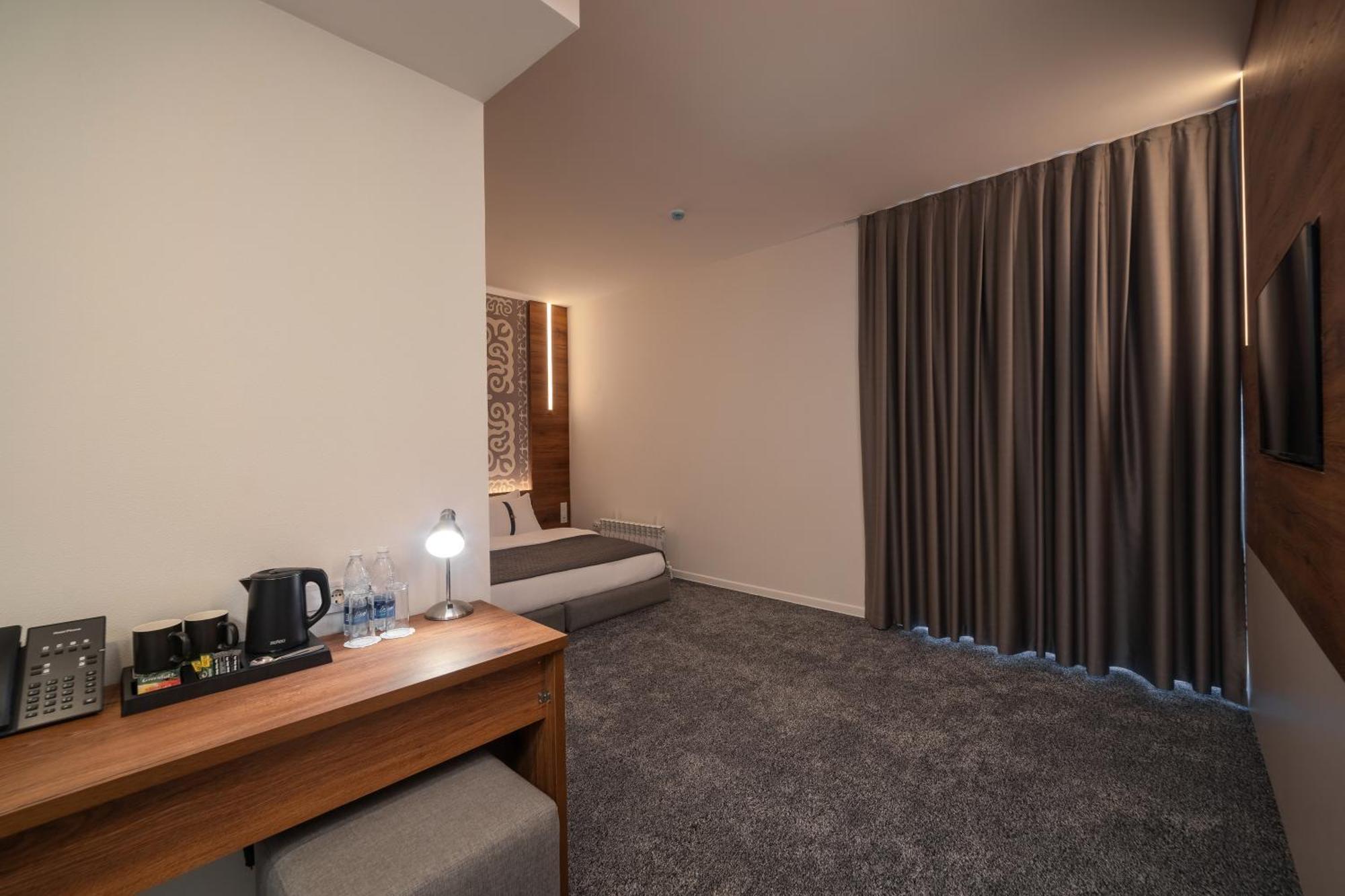 Duo Hotel By Futuro Biszkek Zewnętrze zdjęcie
