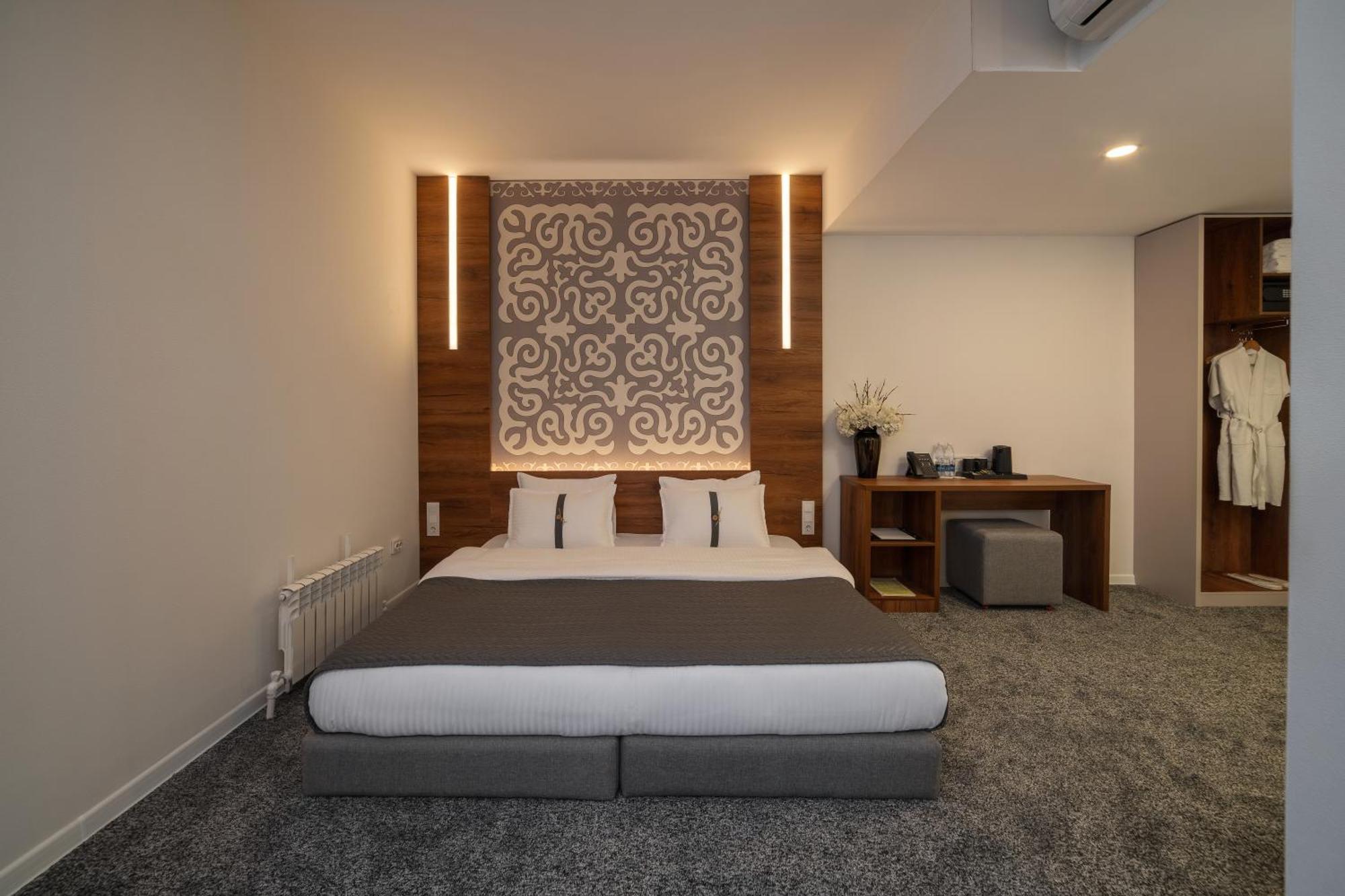 Duo Hotel By Futuro Biszkek Zewnętrze zdjęcie