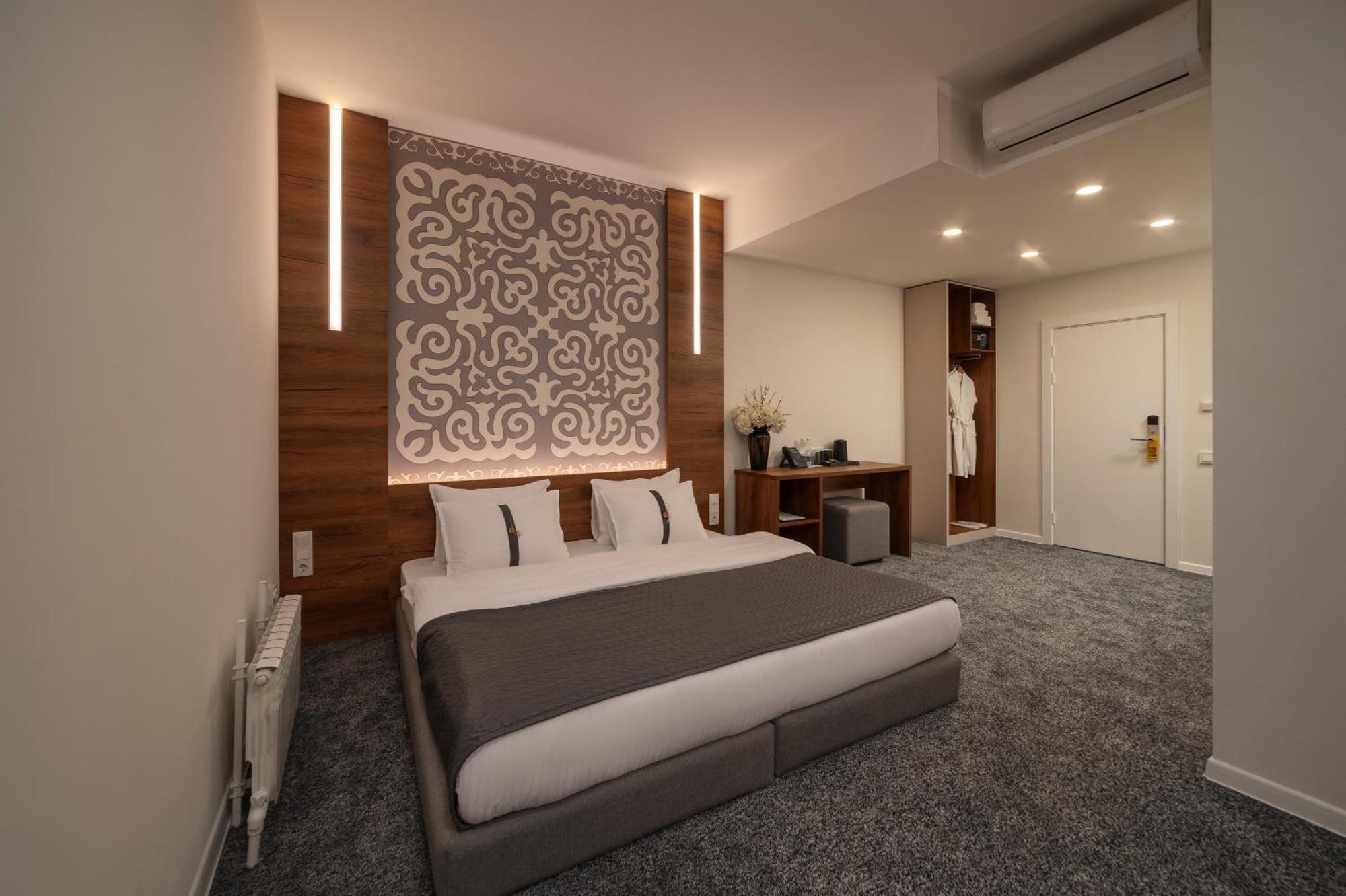Duo Hotel By Futuro Biszkek Zewnętrze zdjęcie