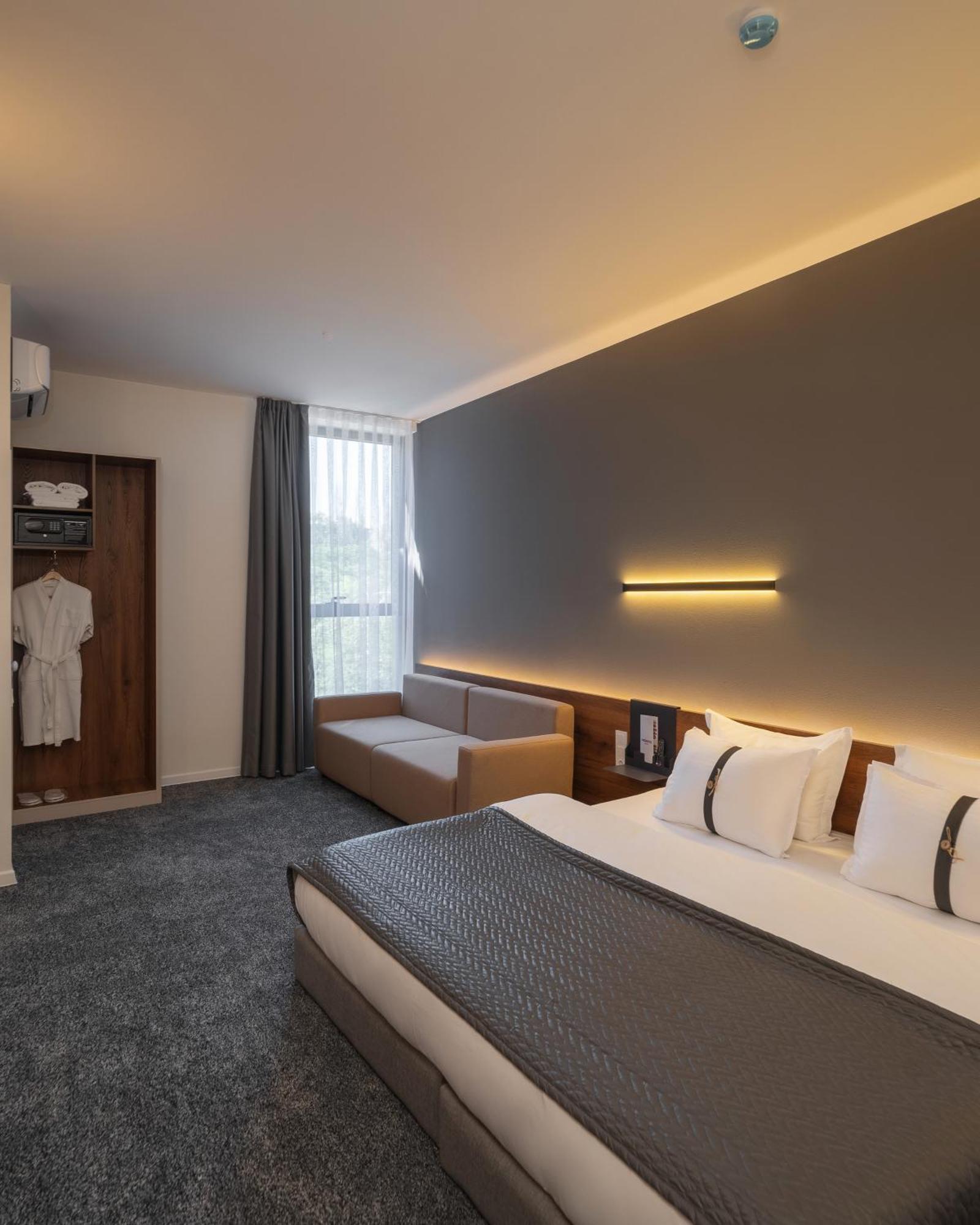 Duo Hotel By Futuro Biszkek Zewnętrze zdjęcie